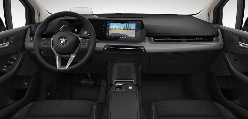 Gebraucht BMW 220 Active Tourer Luxury Line 170 PS (125 kW) 2025 Schwarz Van / Kleinbus