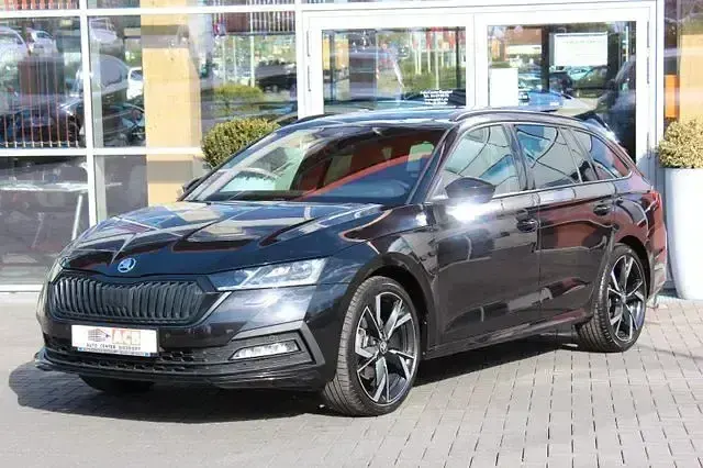 Gebraucht Skoda Octavia SportLine 210 PS (154 kW) 2023 Cerna magic/black magic (metallic) Kombi