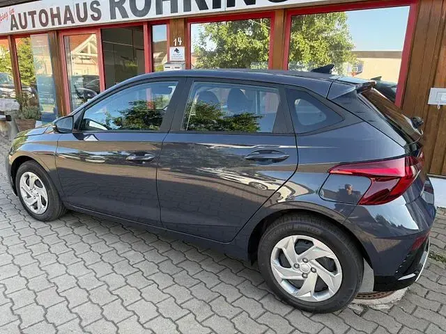 Neu Hyundai i20 90 PS (66 kW) 2026 Aurora gray Kleinwagen
