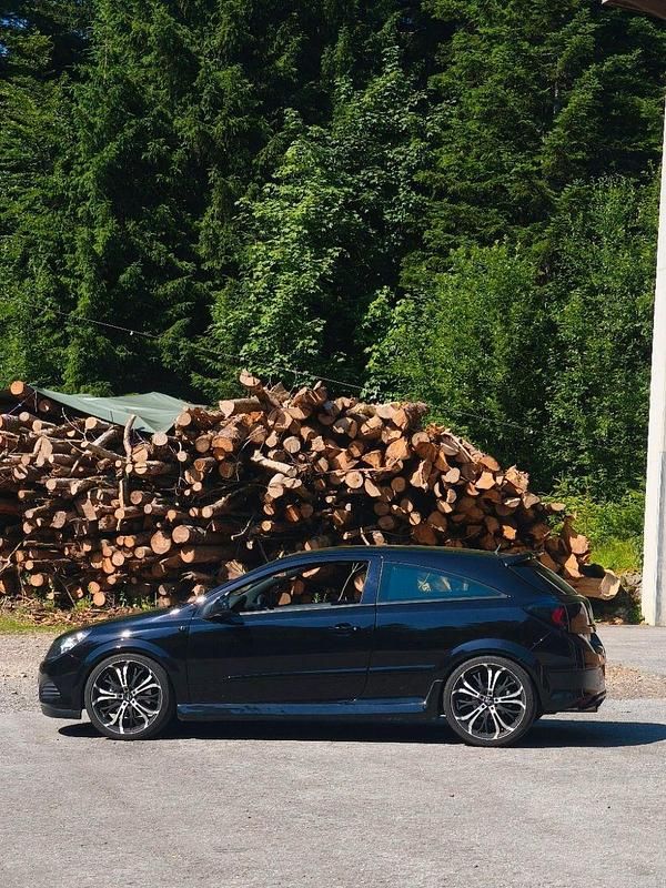 Gebraucht Opel Astra GTC 200 PS (147 kW) 2006 Schwarz Limousine