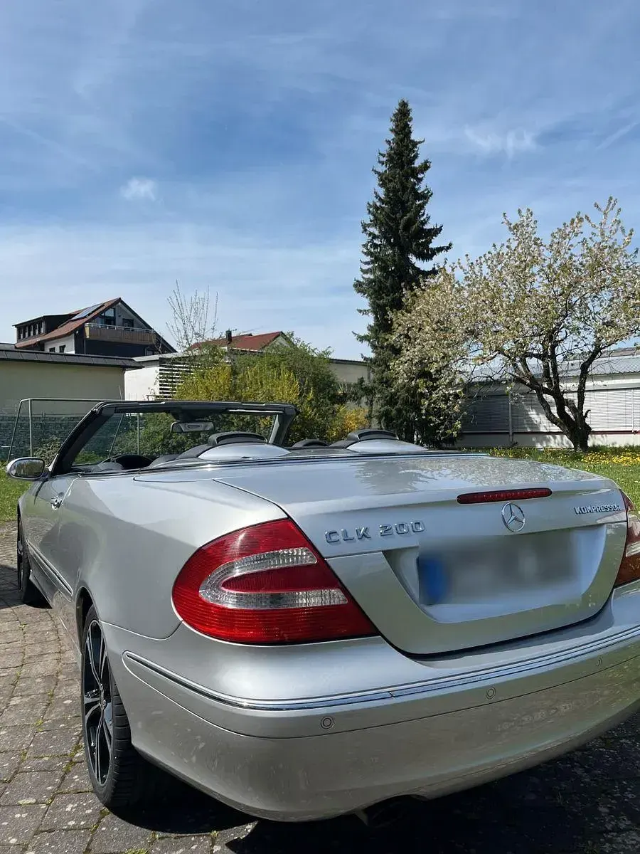 Gebraucht Mercedes CLK200 Avantgarde 163 PS (119 kW) 2004 Silber Cabrio