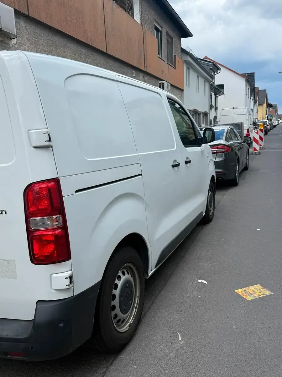 Käytetty Citroën Jumpy 195 HP (143 kW) 2019 Valkoinen Tila-auto