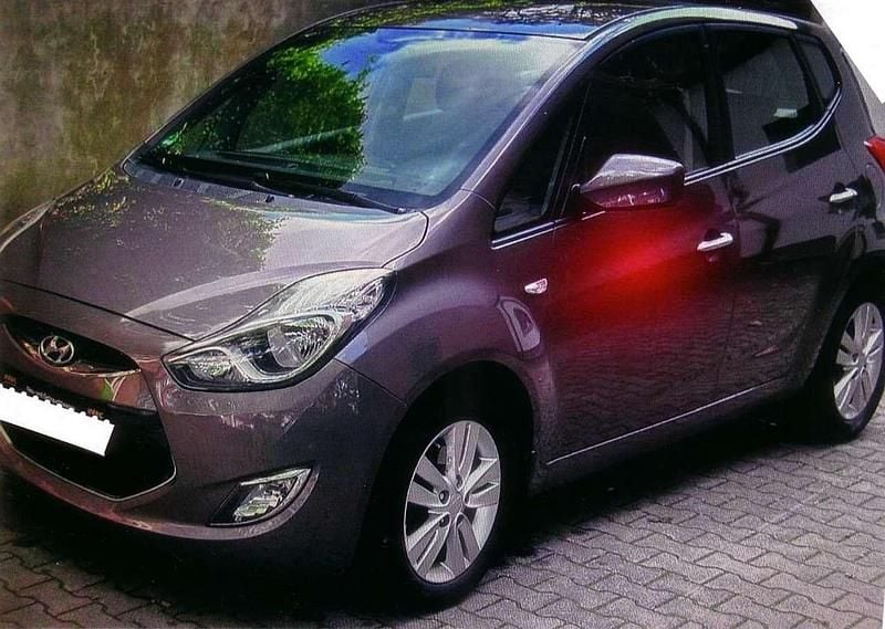 Braun Gebraucht 2015 Hyundai ix20 Trend Kleinwagen | 8.999 € (Guter Preis) - Bild 1/4