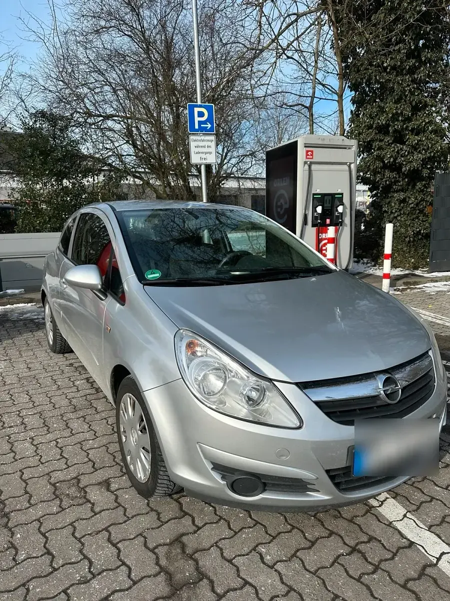 Gebraucht Opel Corsa 80 PS (58 kW) 2007 Silber Kleinwagen