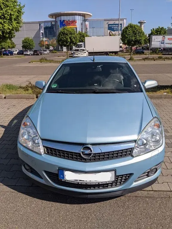 Gebraucht Opel Astra 140 PS (102 kW) 2009 Blau Cabrio