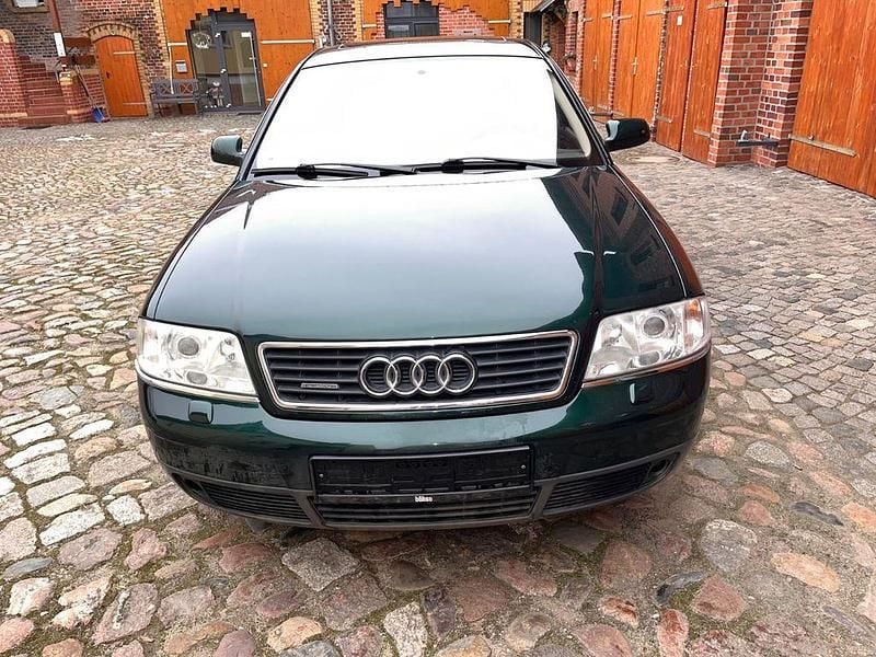 Grün Gebraucht 1999 Audi A6 Limousine | 2.500 € (Guter Preis) - Bild 1/4