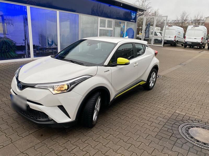 Gebraucht Toyota C-HR 122 PS (89 kW) 2017 Weiß SUV