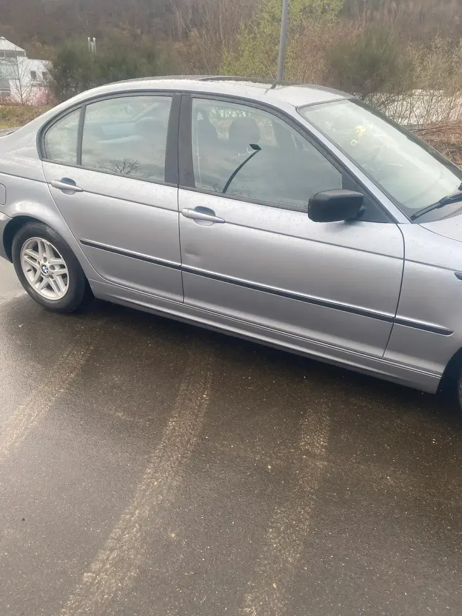 Gebraucht BMW 316 116 PS (85 kW) 2003 Silber Limousine