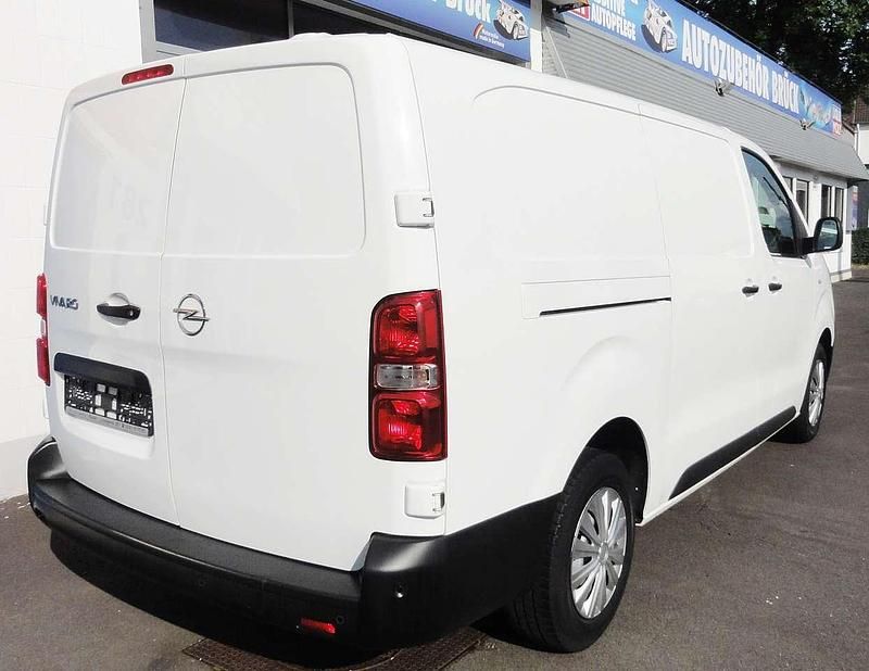 Gebraucht Opel Vivaro 144 PS (105 kW) 2021 Weiß Van / Kleinbus