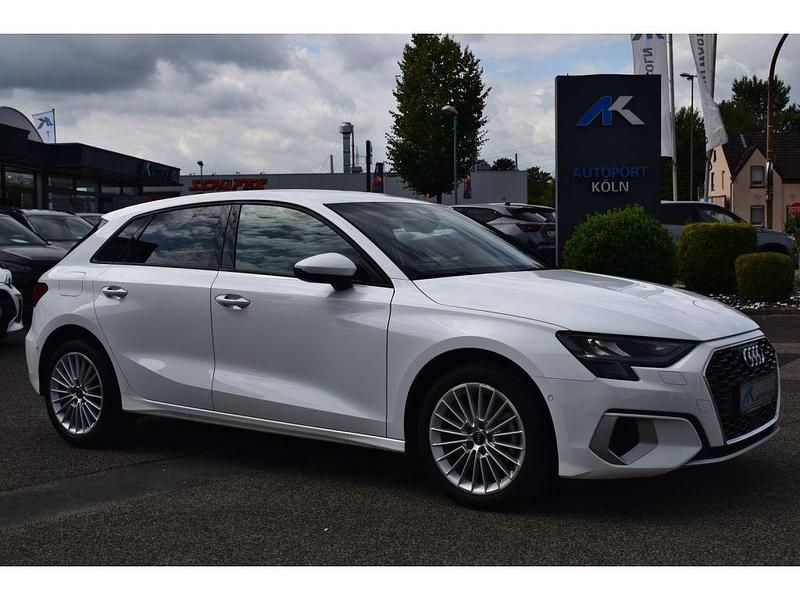 Gebraucht Audi A3 116 PS (85 kW) 2023 Ibisweiss Limousine