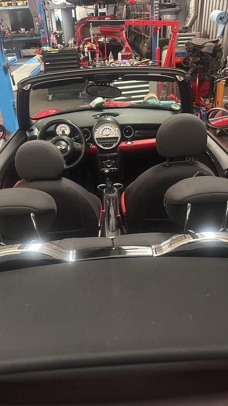 Used Mini Cooper Cabriolet 122 HP (89 kW) 2012 Red Cabriolet