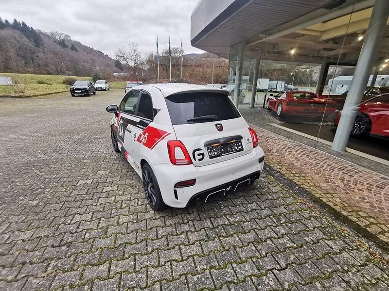 Gebraucht Abarth 595 70th Anniversary 179 PS (131 kW) 2020 Weiß