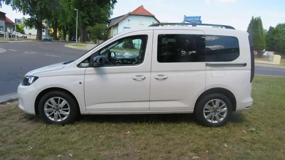 Gebraucht VW Caddy Life 122 PS (89 kW) 2021 Candyweiß Van / Kleinbus