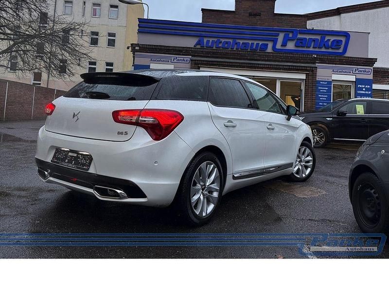 Gebraucht DS Automobiles DS5 179 PS (131 kW) 2016 Weiß Kleinwagen