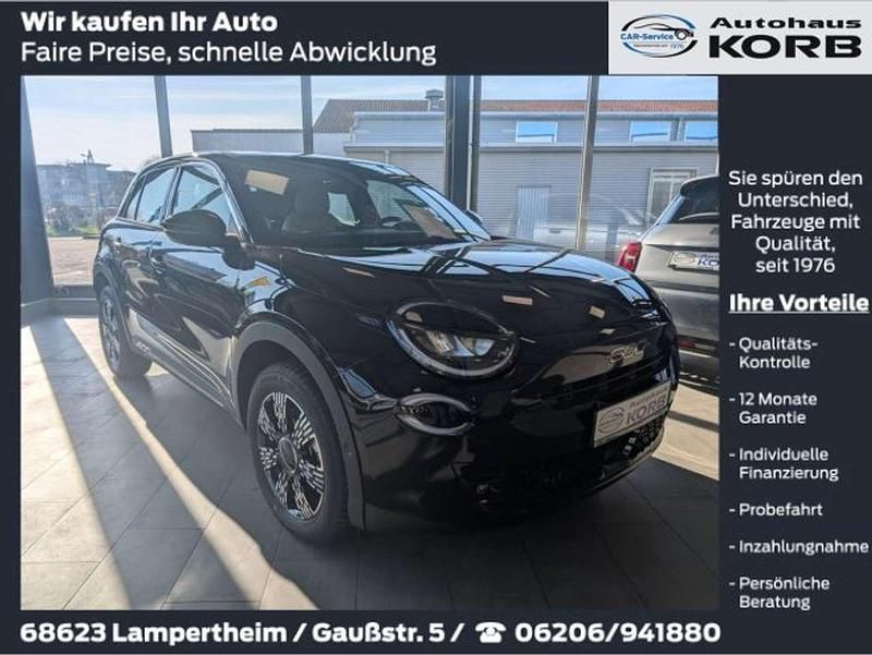 Gebraucht Fiat 600 Style 101 PS (74 kW) 2024 Schwarz SUV