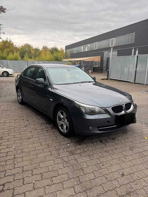 Gebraucht BMW 520 177 PS (130 kW) 2009 Limousine