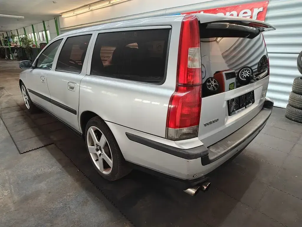 Gebraucht Volvo V70 299 PS (219 kW) 2004 Silber Kombi
