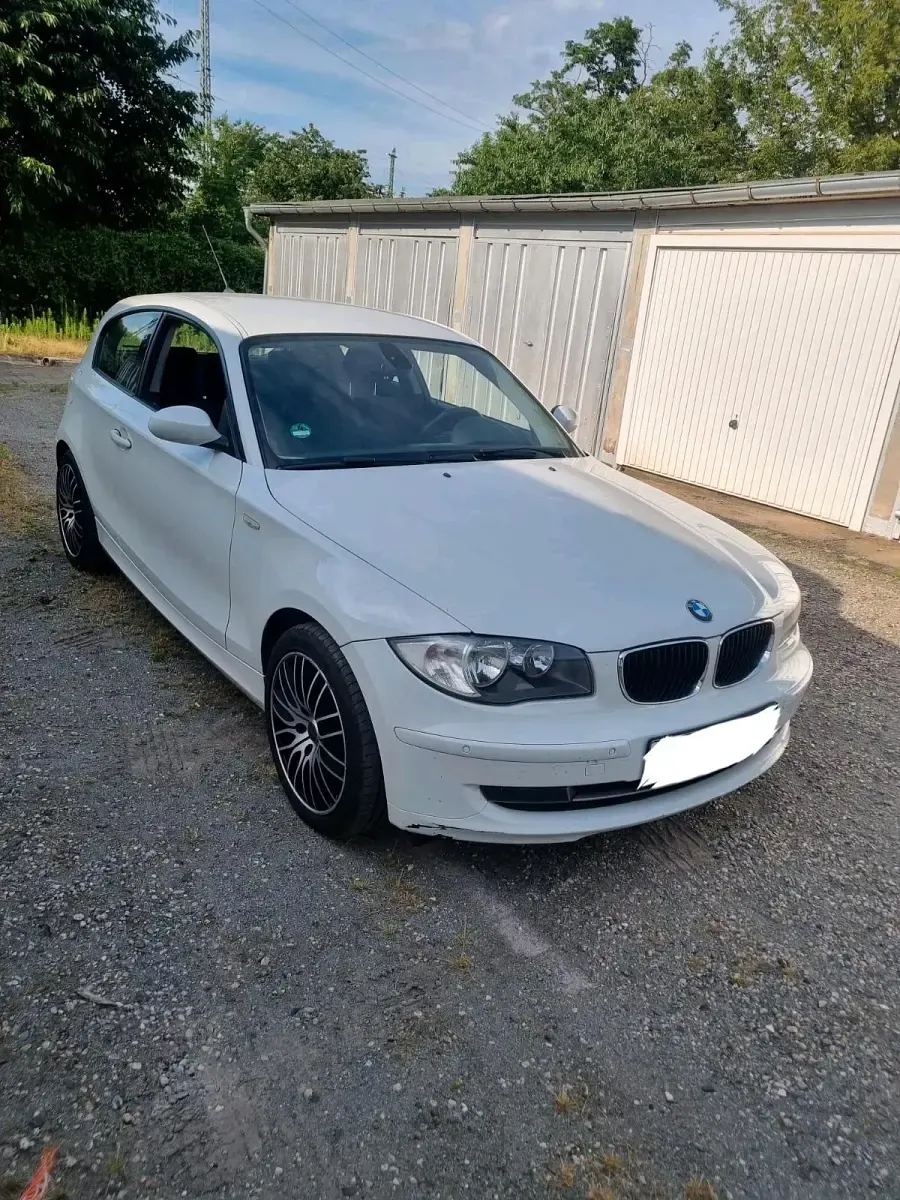 Gebraucht BMW 118 Coupé 143 PS (105 kW) 2009 Weiß Coupé