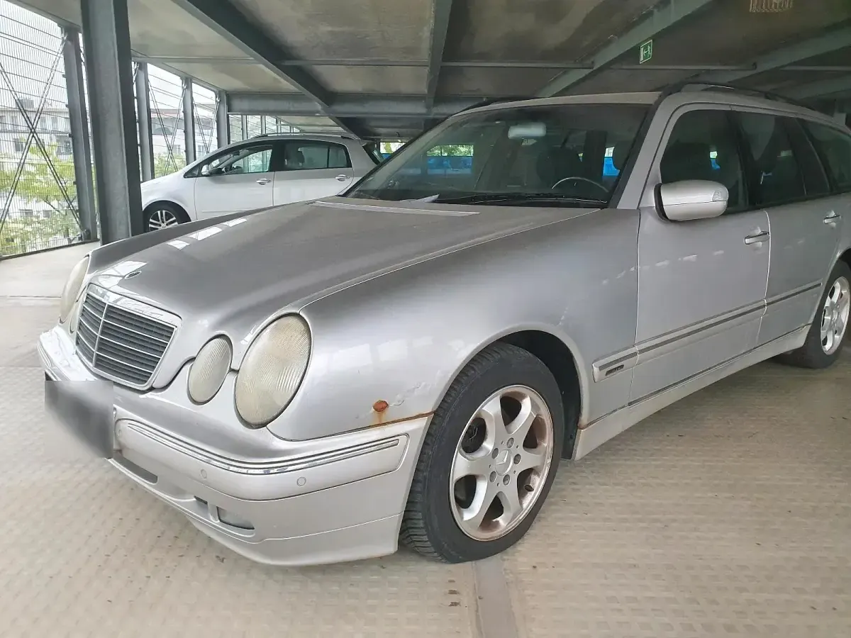 Gebraucht Mercedes C220 163 PS (119 kW) 2002 Silber Kombi