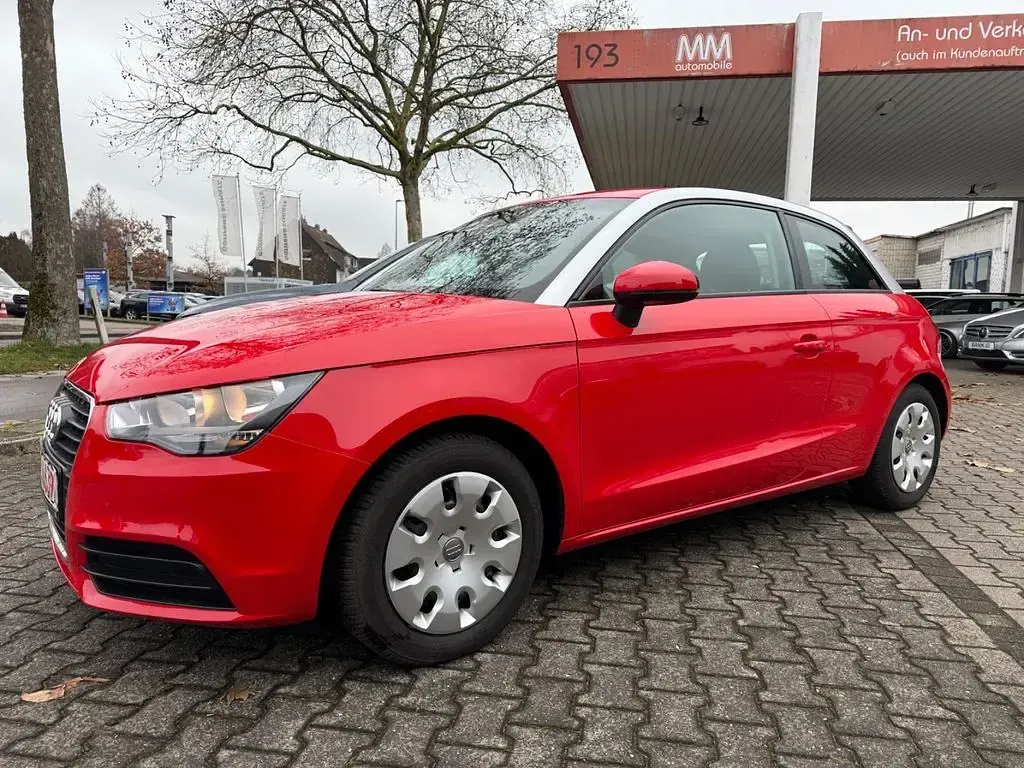 Gebraucht Audi A1 Attraction 86 PS (63 kW) 2011 Rot Kleinwagen