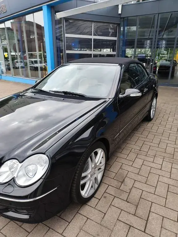 Gebraucht Mercedes CLK280 231 PS (169 kW) 2007 Schwarz Cabrio
