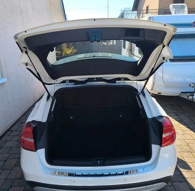 Gebraucht Mercedes GLA200 156 PS (114 kW) 2014 Weiß SUV