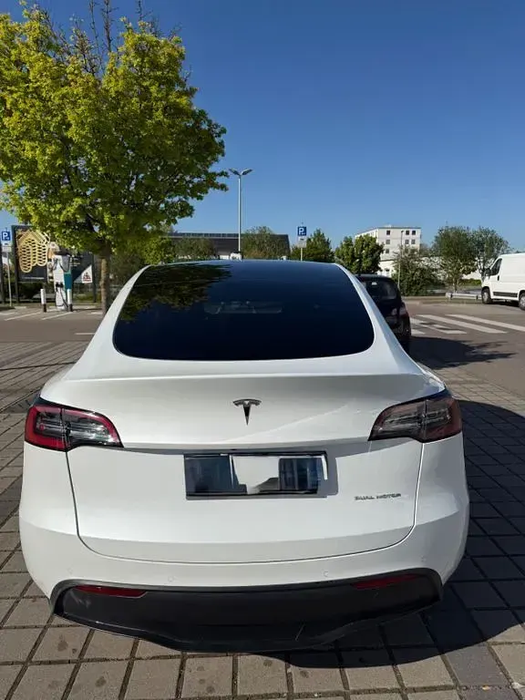 Gebraucht Tesla Model Y 324 kW (441 PS) 2022 Weiß SUV