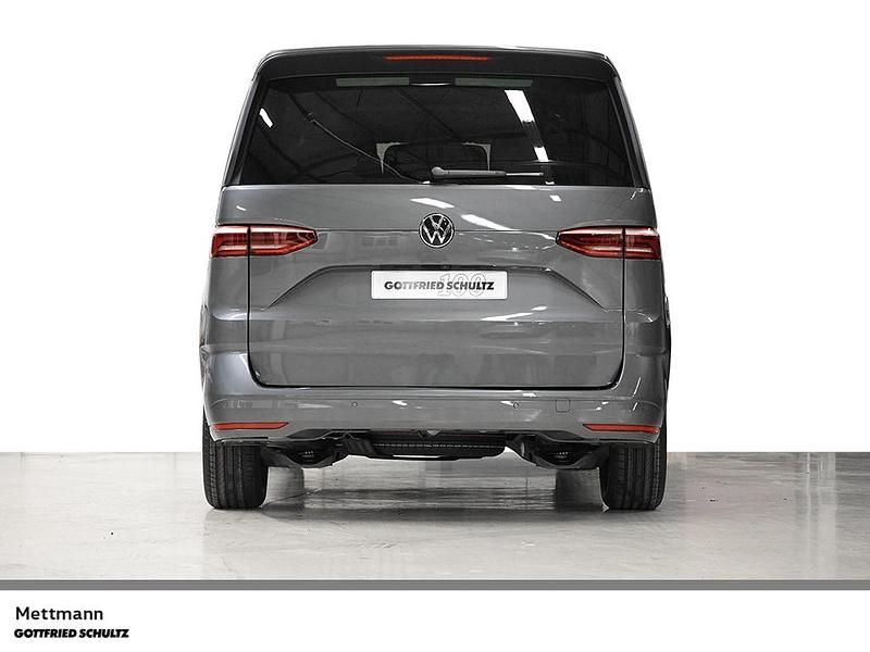 Gebraucht VW Multivan Life 150 PS (110 kW) 2026 Grau Van