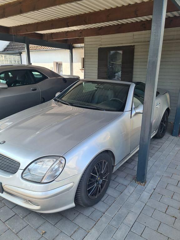 Silber Gebraucht 2003 Mercedes SLK200 Edition Cabrio | 7.150 € (Fairer Preis) - Bild 1/4