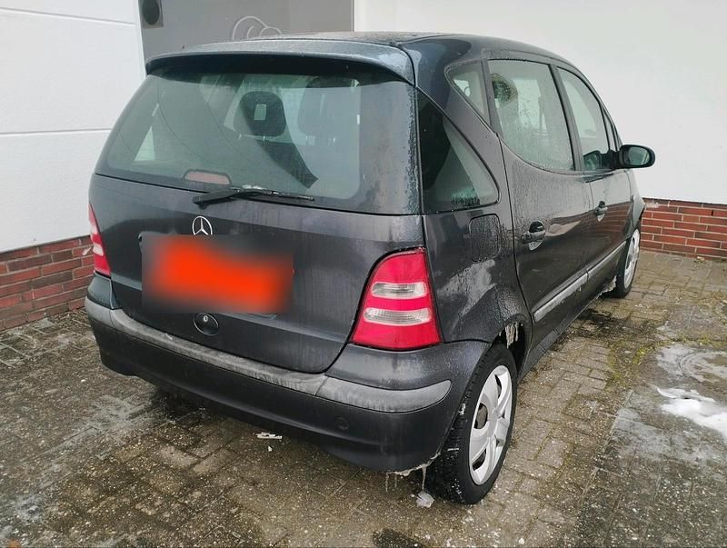 Gebraucht Mercedes A140 81 PS (59 kW) 2000 Schwarz Kleinwagen