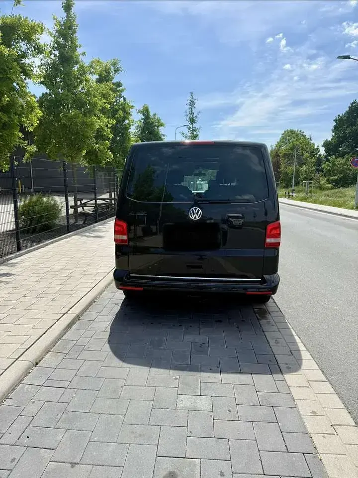 Gebraucht VW Multivan Highline 179 PS (131 kW) 2015 Schwarz Van / Kleinbus