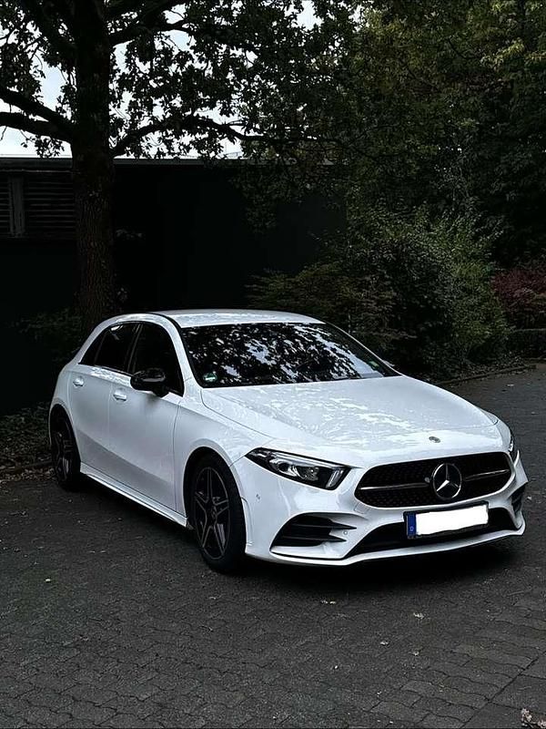 Gebraucht Mercedes A200 AMG 163 PS (119 kW) 2018 Limousine