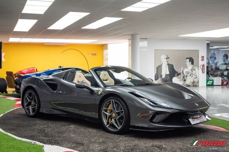Gebraucht Ferrari F8 721 PS (530 kW) 2022 Grau Cabrio