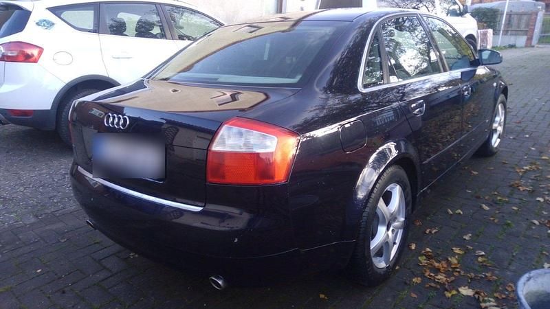 Gebraucht Audi A4 220 PS (161 kW) 2002 Schwarz Limousine