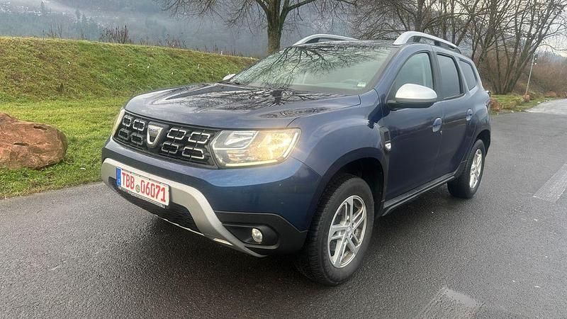 Blau Gebraucht 2018 Dacia Duster Prestige SUV | 8.500 € (Etwas zu teuer) - Bild 1/4