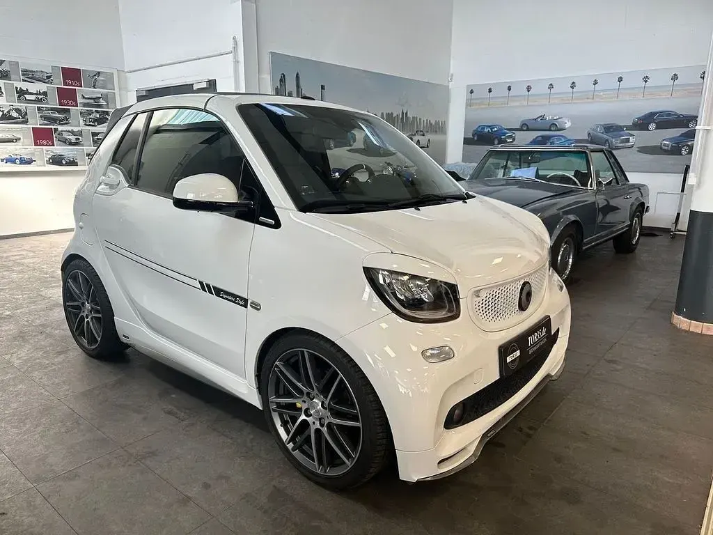Gebraucht Smart ForTwo Cabrio Brabus Xclusive 109 PS (80 kW) 2018 Weiß Cabrio