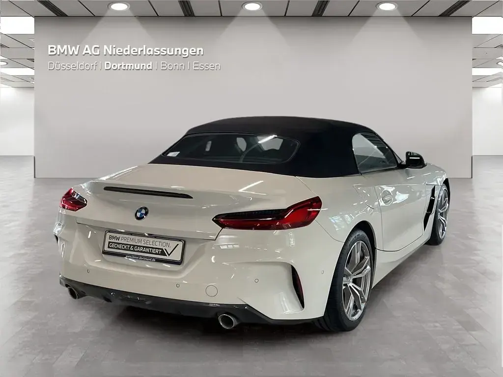 Gebraucht BMW Z4 Sport Line 197 PS (144 kW) 2023 Weiß Cabrio