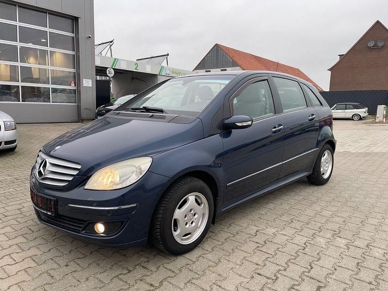 Usata Mercedes B150 95 CV (69 kW) 2006 Blu Monovolume