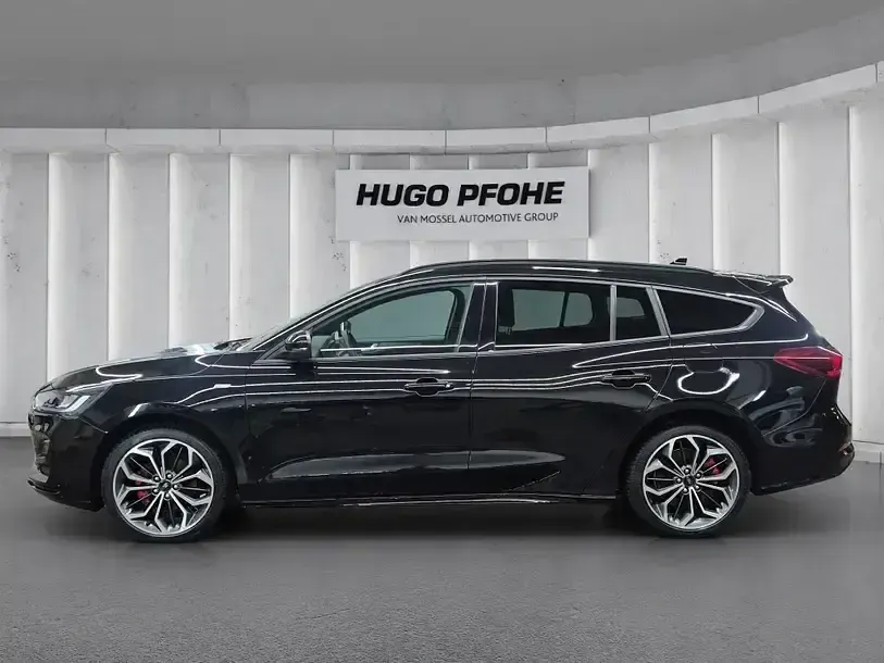 Używany Ford Focus ST-Line 155 KM (114 kW) 2022 Czarny Kombi