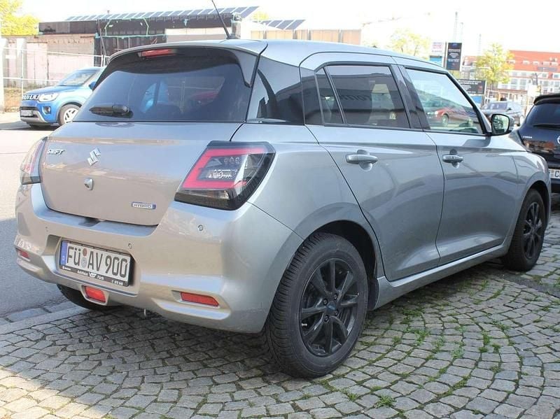 Gebraucht Suzuki Swift Comfort+ 83 PS (61 kW) 2025 Premium silver Kleinwagen