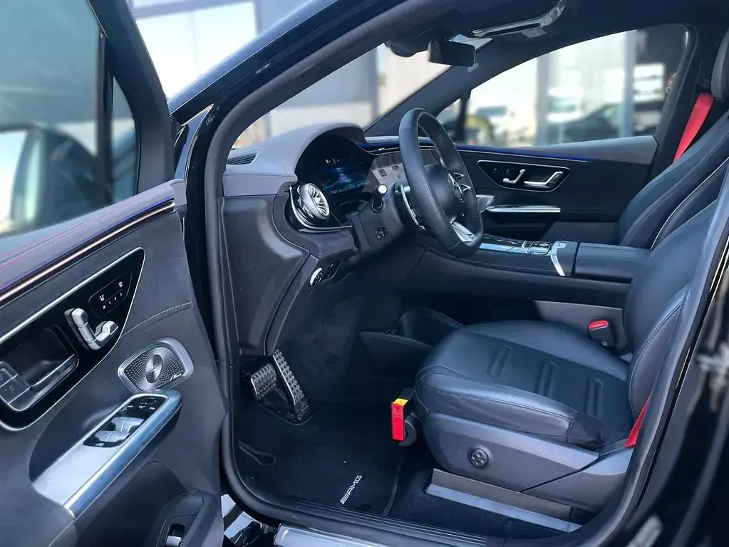 Gebraucht Mercedes EQE AMG 43 AMG 350 kW (476 PS) 2024 Schwarz SUV