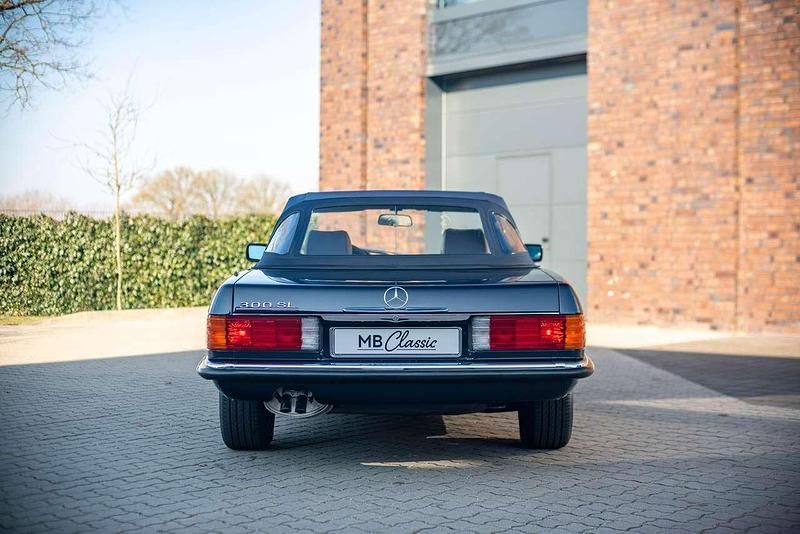 Gebraucht Mercedes SL300 180 PS (132 kW) 1990 Blau Cabrio