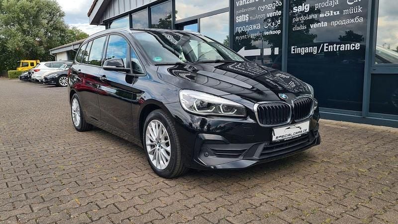 Schwarz Gebraucht 2020 BMW 218 Advantage Van / Kleinbus | 16.990 € (Guter Preis) - Bild 1/4