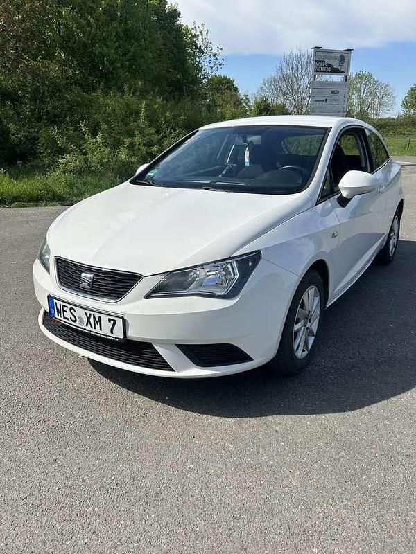 Weiß Gebraucht 2015 Seat Ibiza SC 4You Kleinwagen | 6.000 € (Guter Preis) - Bild 1/4