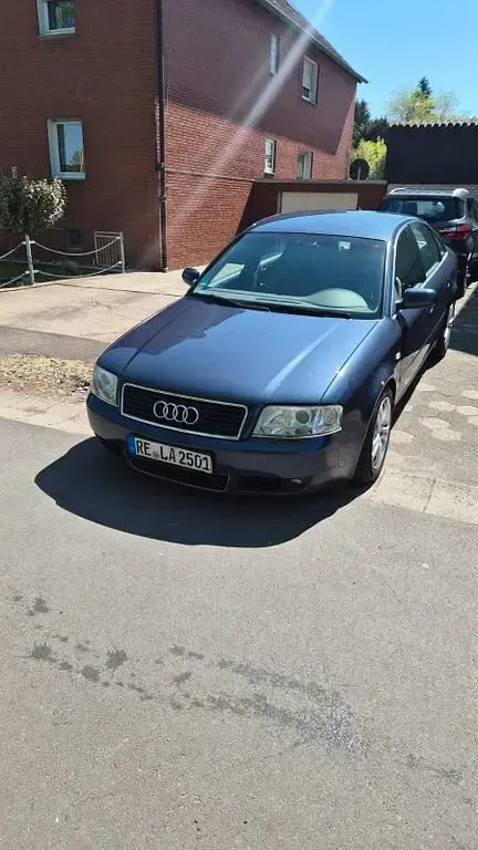 Używany Audi A6 Performance 155 KM (114 kW) 2002 Niebieski Sedan/Limuzyna
