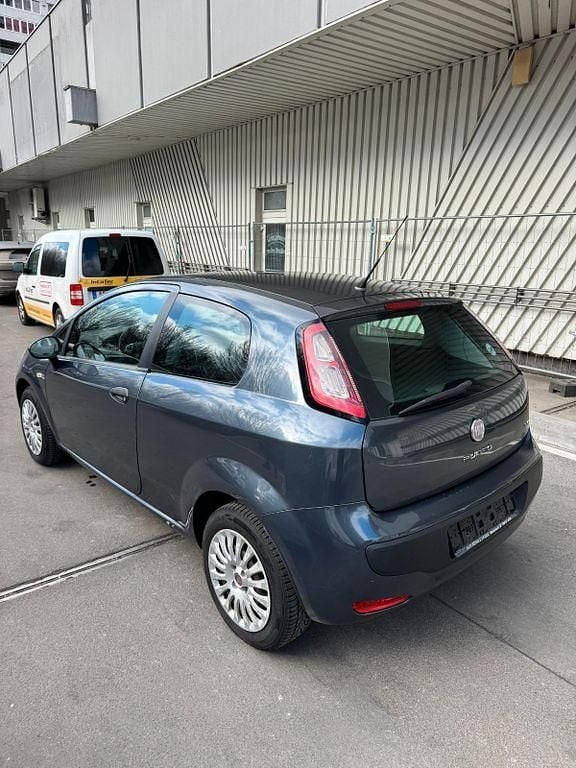 Gebraucht Fiat Punto Evo Active 65 PS (47 kW) 2010 Blau Kleinwagen