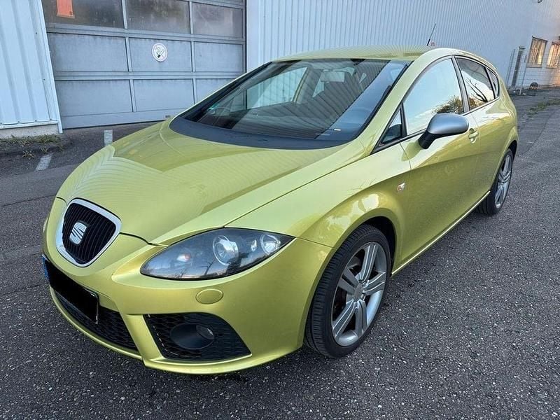 Second-hand Seat Leon FR 170 CP (125 kW) 2008 Galben Hatchback