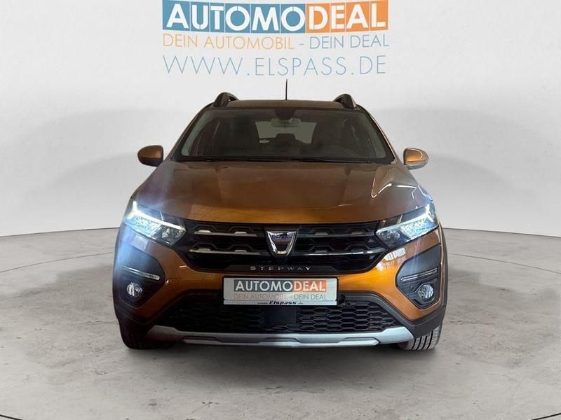 Gebraucht Dacia Sandero Comfort 91 PS (66 kW) 2021 Orange SUV