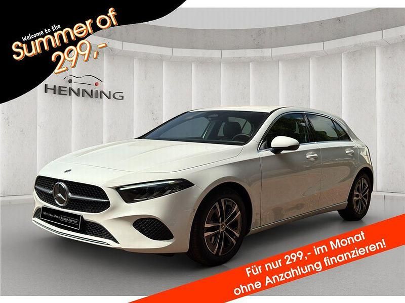 Weiß Gebraucht 2024 Mercedes A180 Progressive Limousine | 28.680 € (Fairer Preis) - Bild 1/4