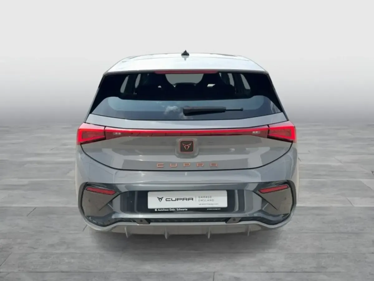 Gebraucht Cupra Born 150 kW (204 PS) 2024 Grau Kleinwagen